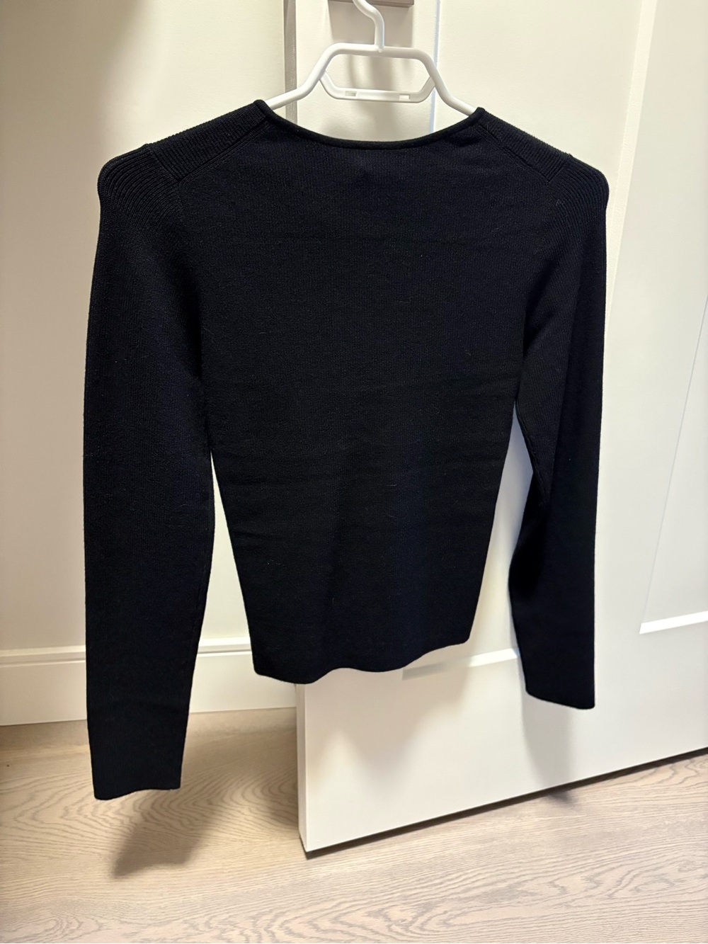 Wilfred Tether Sweater - Picture 9 of 9